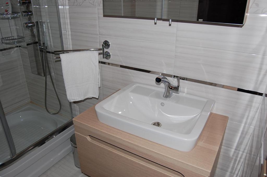 Hotell Angora Sollentuna Exterior foto
